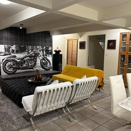 Seymour Private Bedroom, Ensuite Bathroom With Shared Pool, Hot Tub With Views North Vancouver Luaran gambar