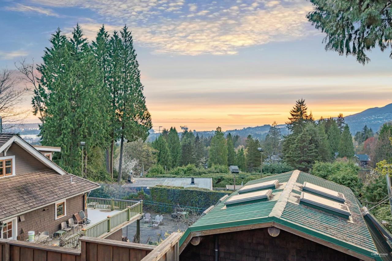Seymour Private Bedroom, Ensuite Bathroom With Shared Pool, Hot Tub With Views North Vancouver Luaran gambar